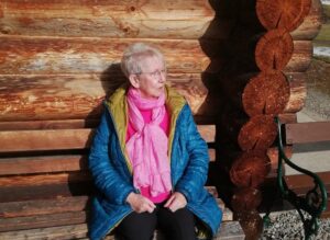 Elisabeth am Golfplatz - ein Bild aus aktiven Tagen, bevor sie ihre Reise ins nächste Leben angetreten hat